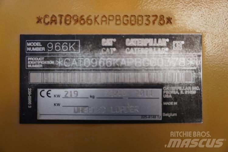 CAT 966K Kolové nakladače