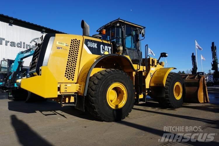 CAT 966K Kolové nakladače