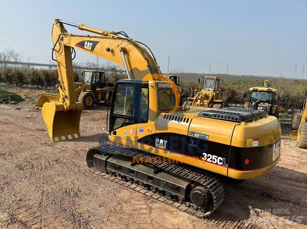 CAT 325 CL Pásová rýpadla