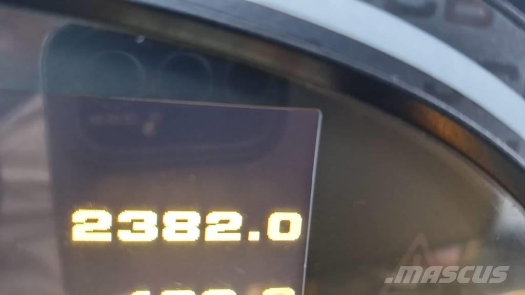 JCB 533-105 Teleskopické manipulátory