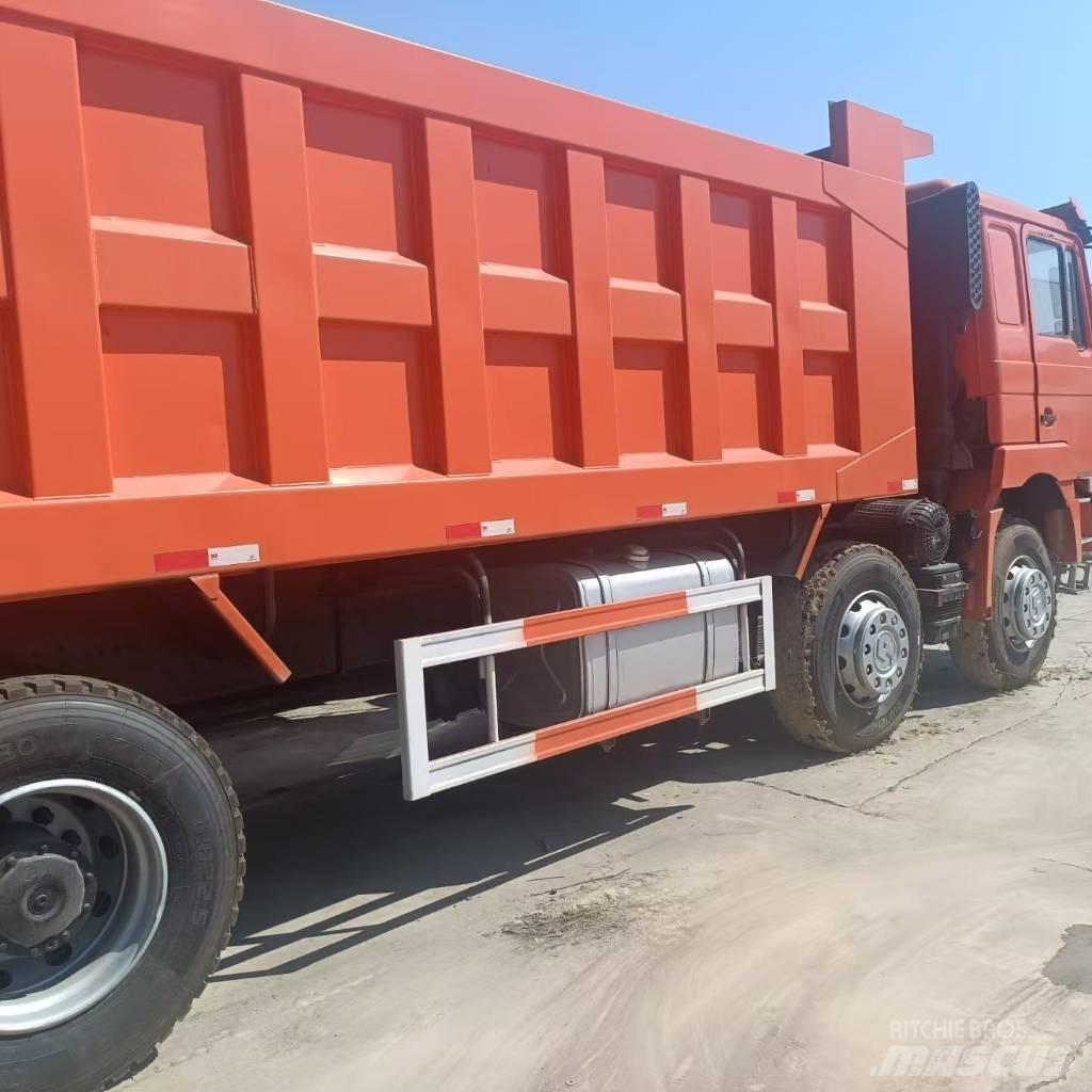 Shacman F3000 8X4 Sklápěče