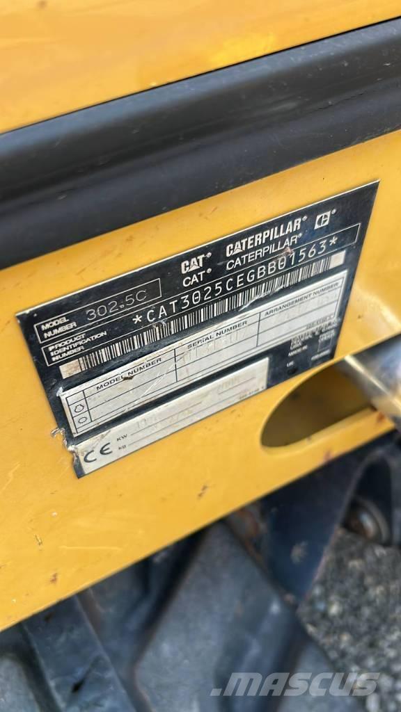 CAT 926 Kolové nakladače