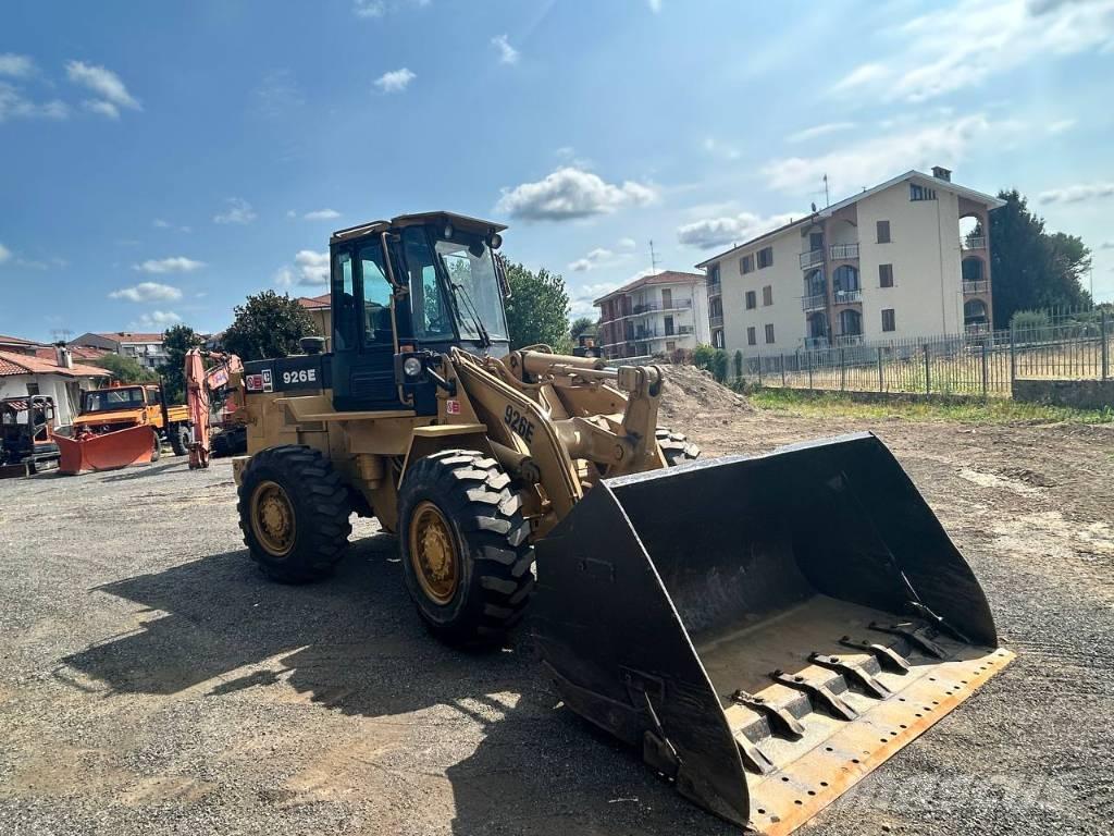 CAT 926 Kolové nakladače