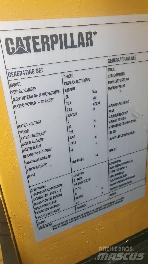 CAT DE 88 E O Naftové generátory