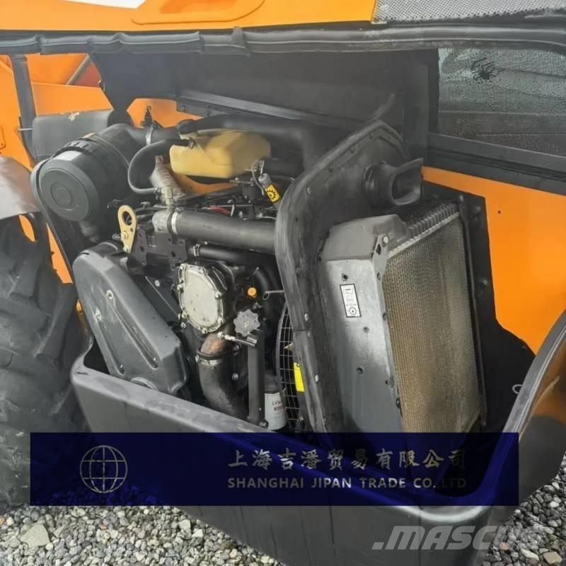 JCB 535-95 Teleskopické manipulátory