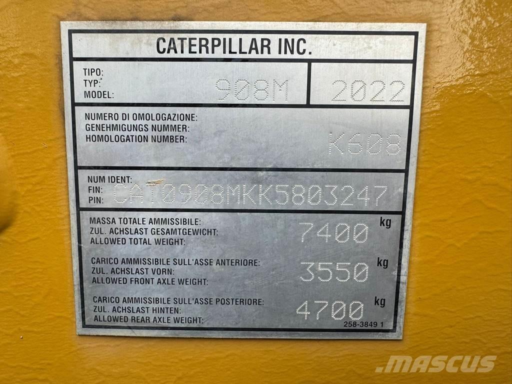 CAT 908M Kolové nakladače