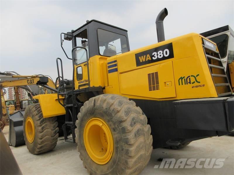 Komatsu WA 380-3 Kolové nakladače