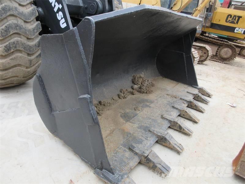 Komatsu WA 380-3 Kolové nakladače