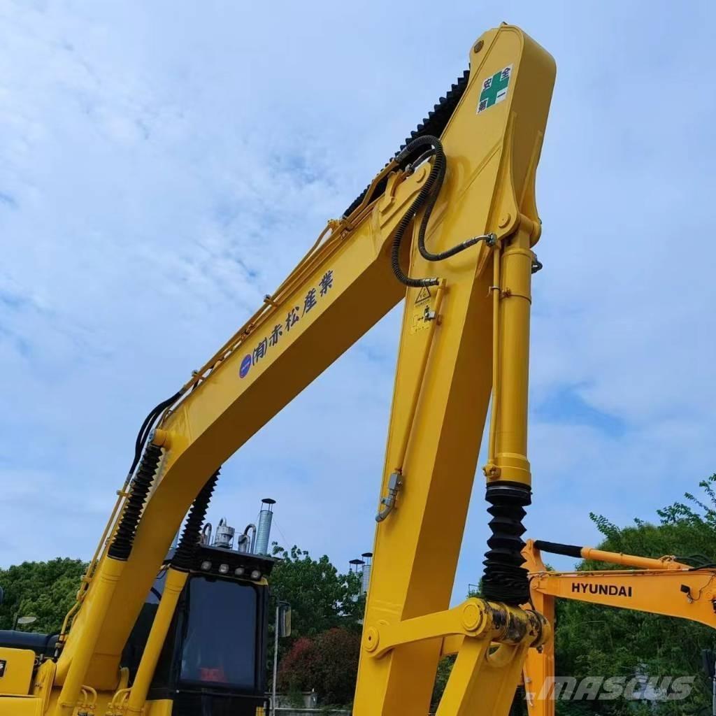 Komatsu PC 240 LC-8 Pásová rýpadla