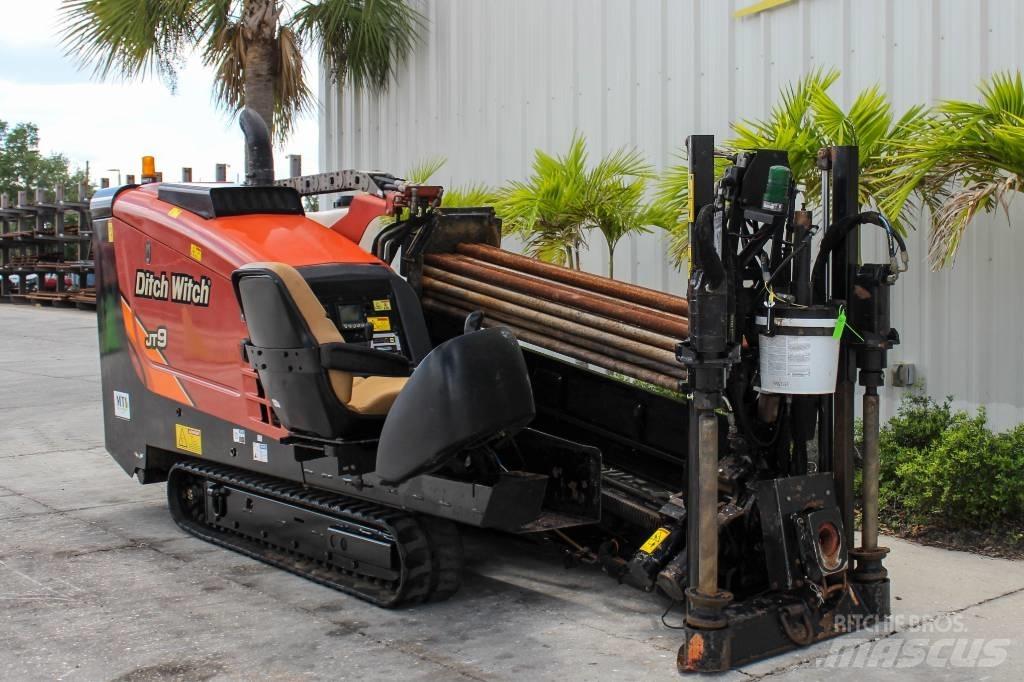 Ditch Witch JT9 Horizontální vrtací zařízení