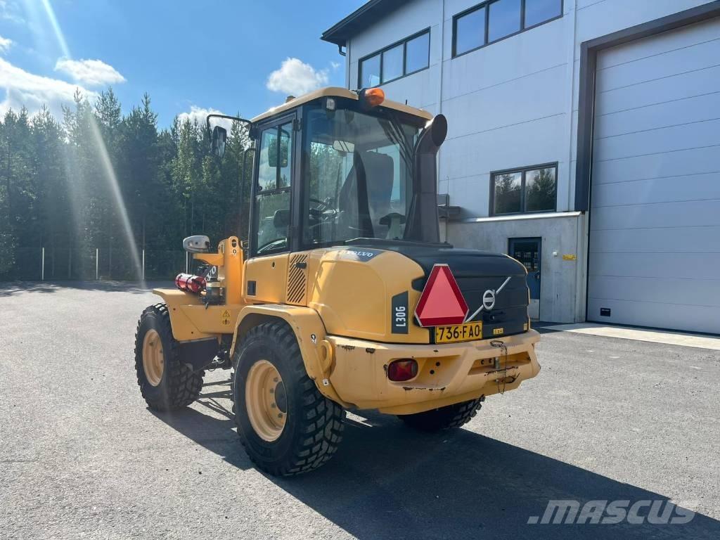Volvo L 30 G Kolové nakladače