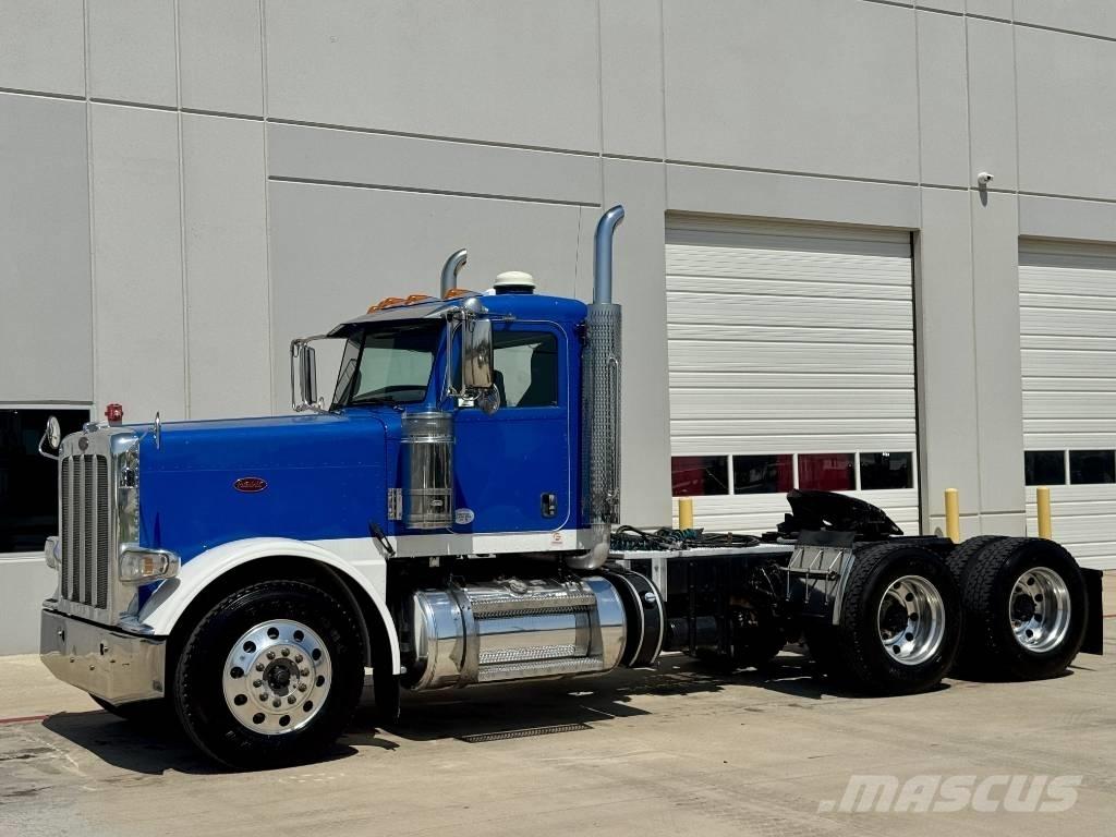 Peterbilt 389 Tahače