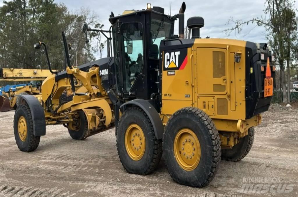 CAT 140M2 AWD Grejdry