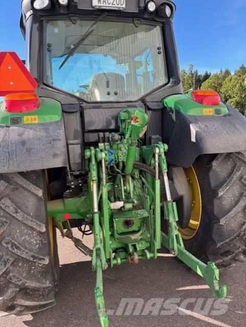 John Deere 6120 M Traktory