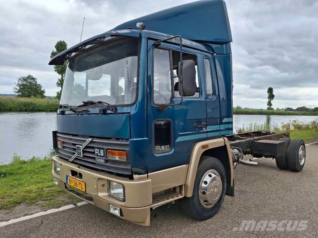 Volvo FL611 Nákladní vozidlo bez nástavby