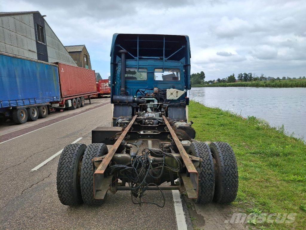 Volvo FL611 Nákladní vozidlo bez nástavby