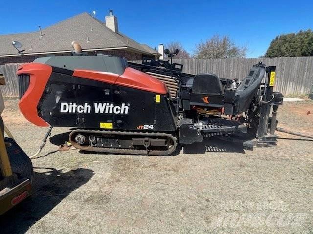 Ditch Witch JT24 Horizontální vrtací zařízení