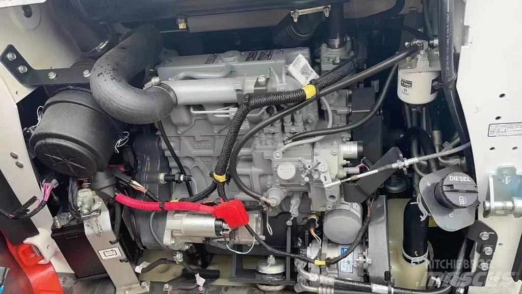 Bobcat S 450 Smykem řízené nakladače