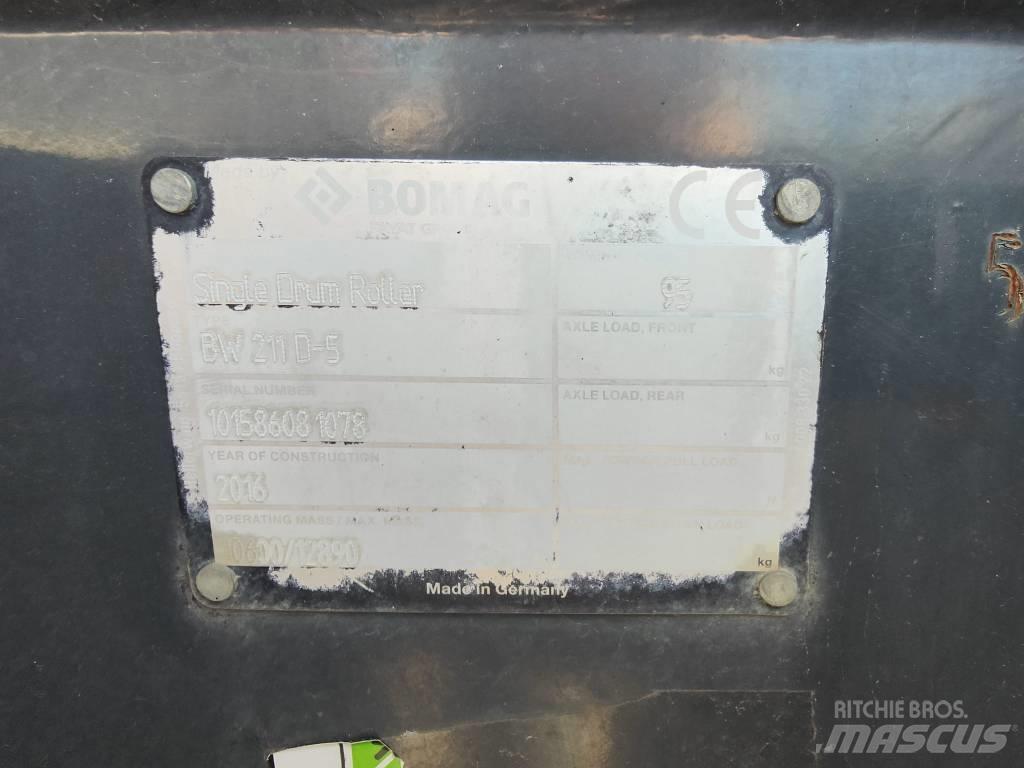 Bomag BW 211 D-50 Pneumatikové válce