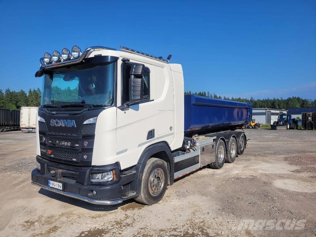 Scania R520 Hákový nosič kontejnerů