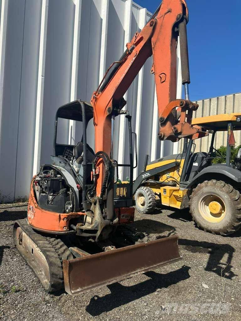 Hitachi ZX 27 U Mini rýpadla < 7t