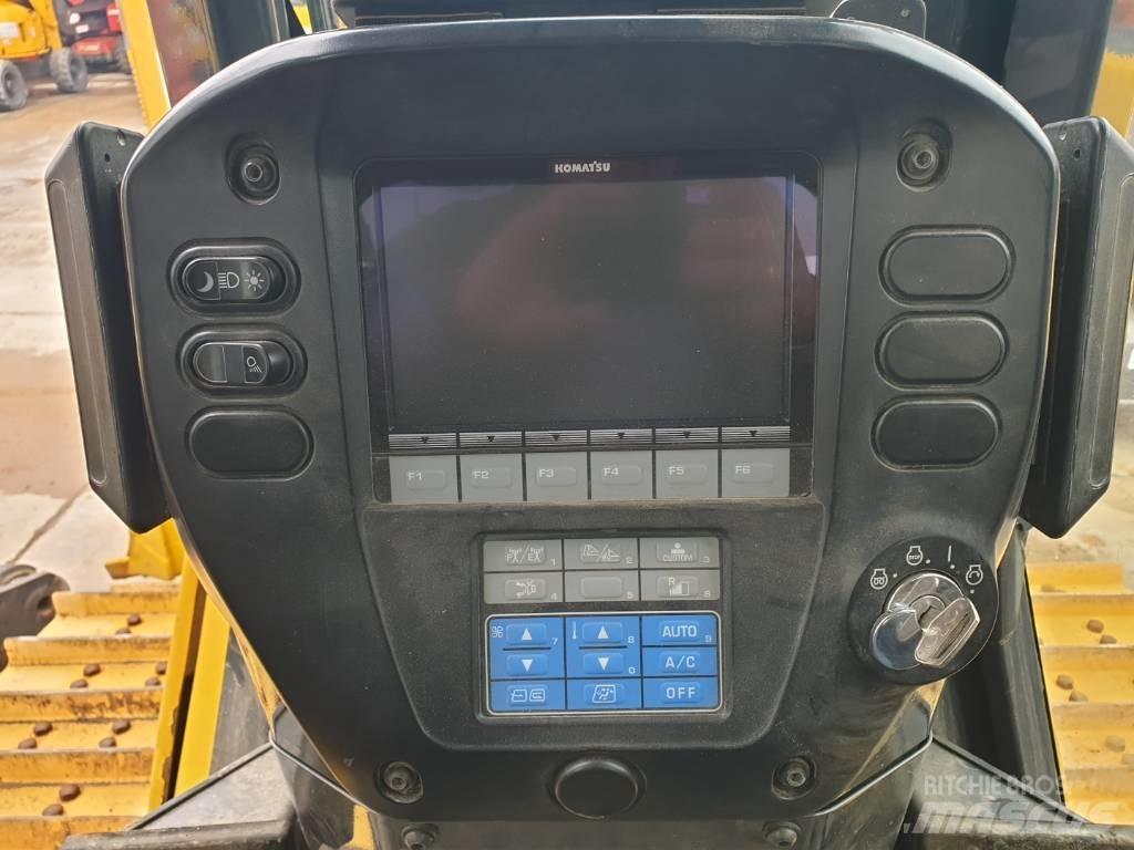 Komatsu D 65 WX-17 Pásové dozery