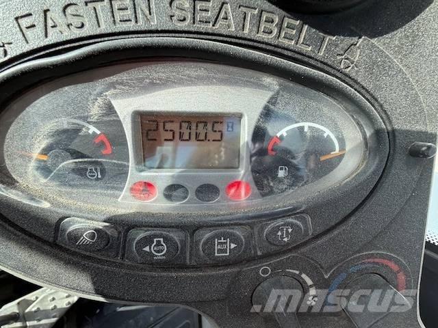 Bobcat E 35 Mini rýpadla < 7t