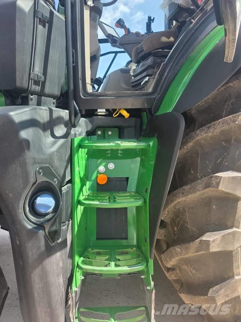 John Deere 6R 230 Traktory