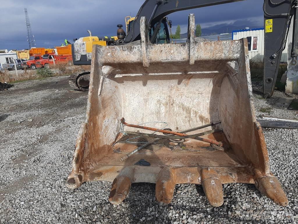 Hitachi ZX 670 LC H Pásová rýpadla