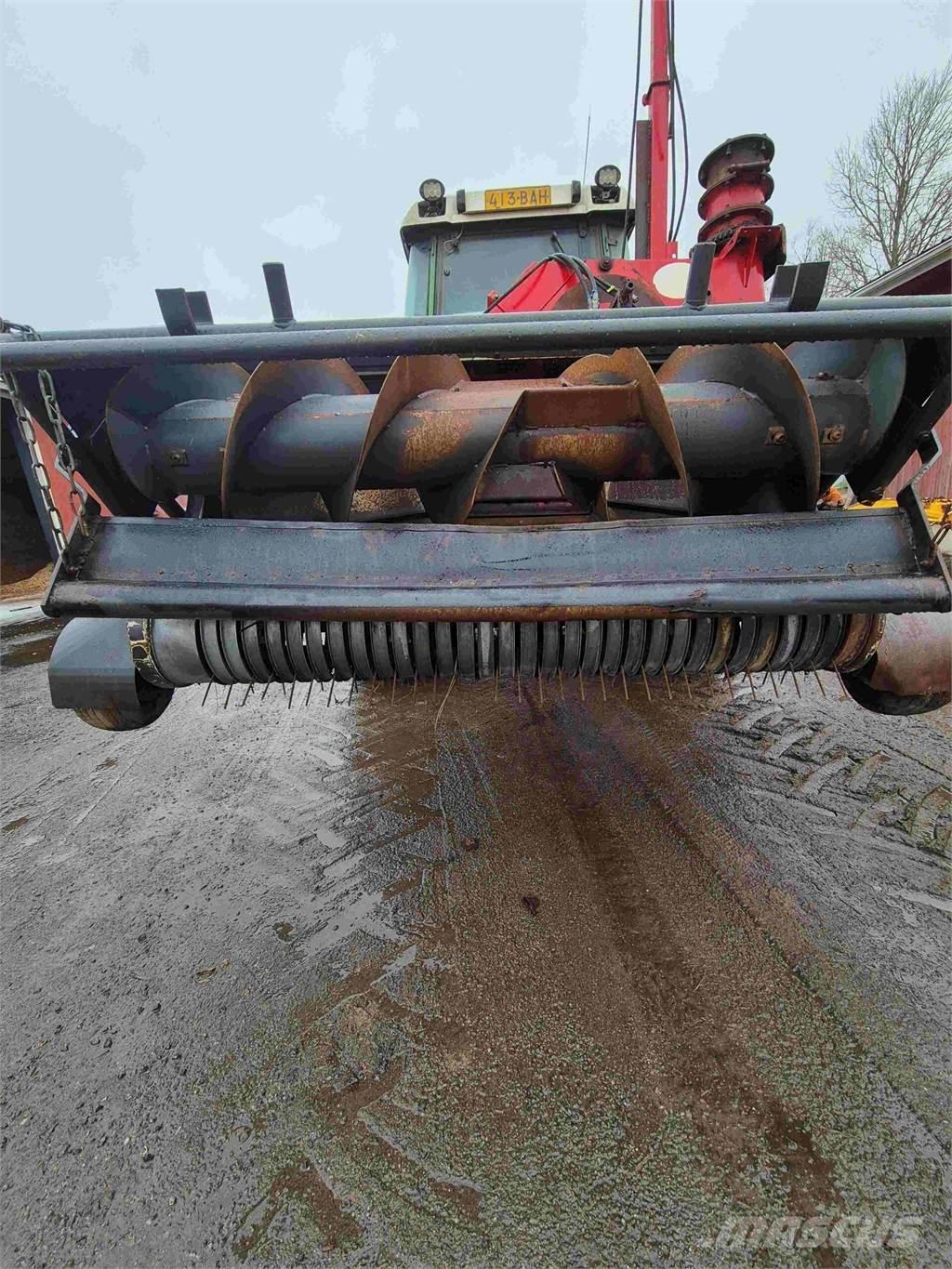 Lely STORM 130R Sklízecí řezačka