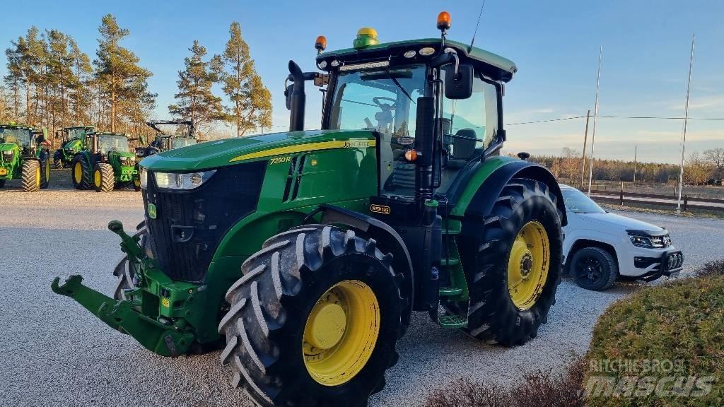 John Deere 7250R Traktory