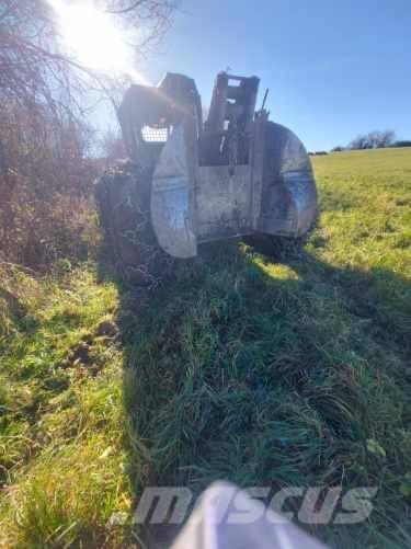 Timberjack 240C Skiddery