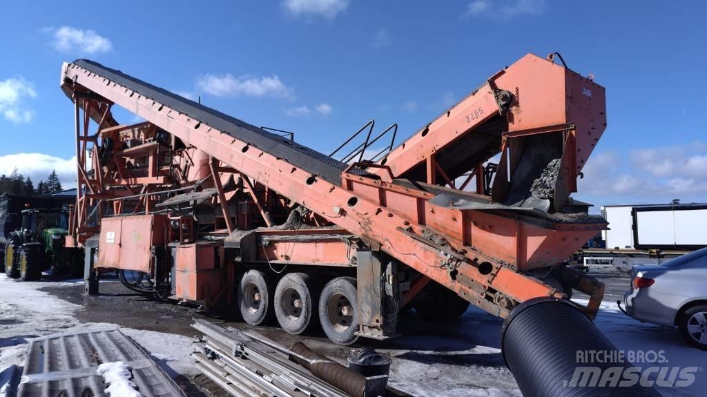 Metso GP 300 Mobilní drtiče