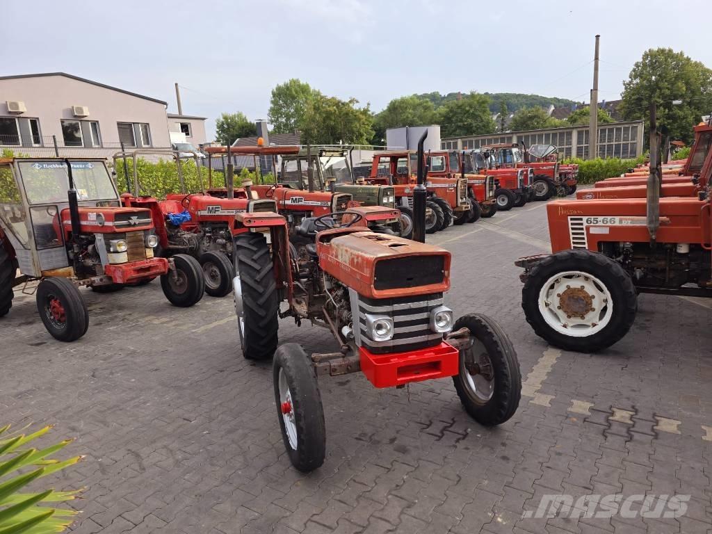 Massey Ferguson 158 Traktory