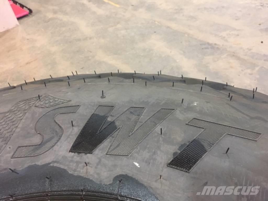 SWT 23.1 - 26 Pneumatiky, kola a ráfky