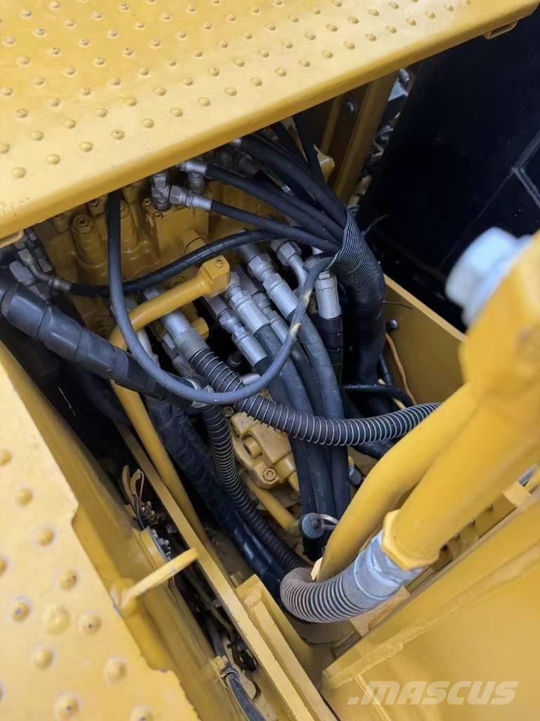 CAT 312 Pásová rýpadla