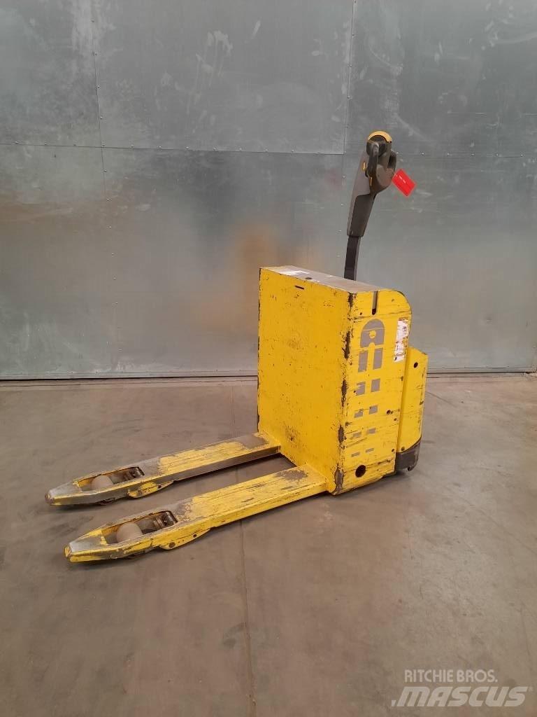 UniCarriers PLL180 Nízkozdvižný vozík
