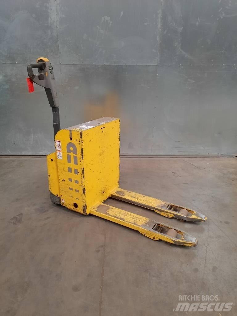 UniCarriers PLL180 Nízkozdvižný vozík