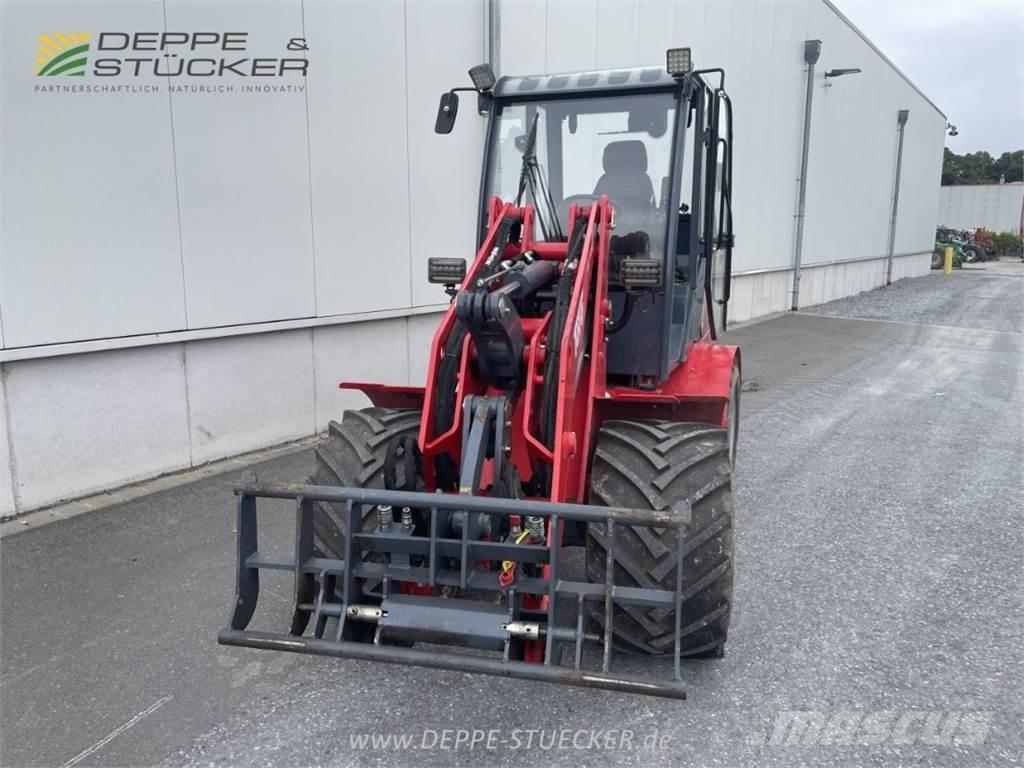 Toyo KU 851 Kolové nakladače