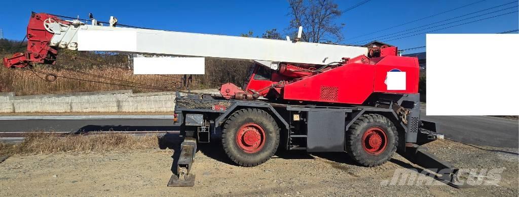 Tadano TR 250 M-4 Jeřáby pro těžký terén