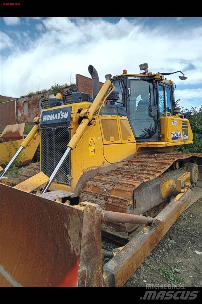 Komatsu D 65 PX-18 Pásové dozery