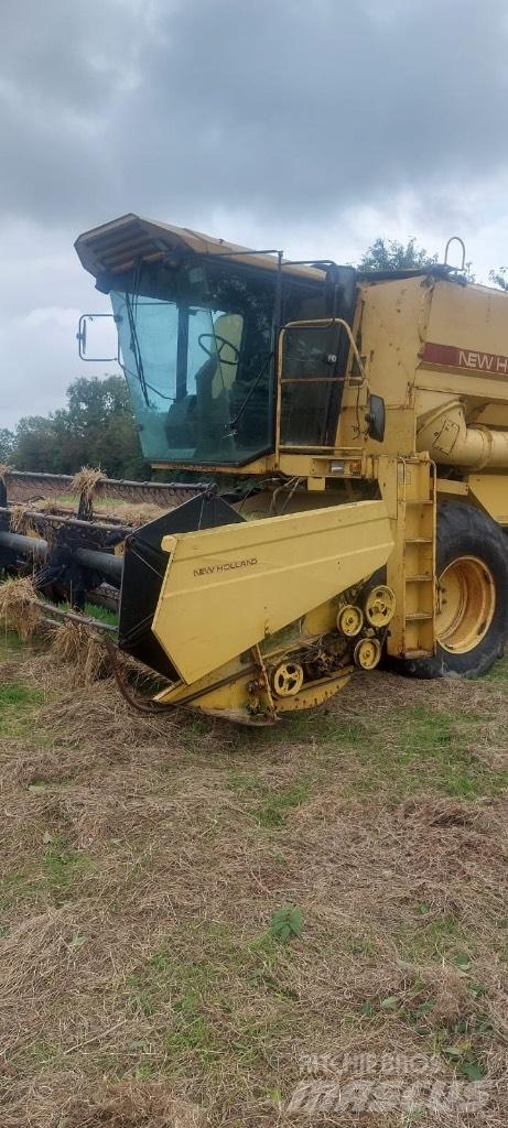 New Holland TX 34 Sklízecí mlátičky