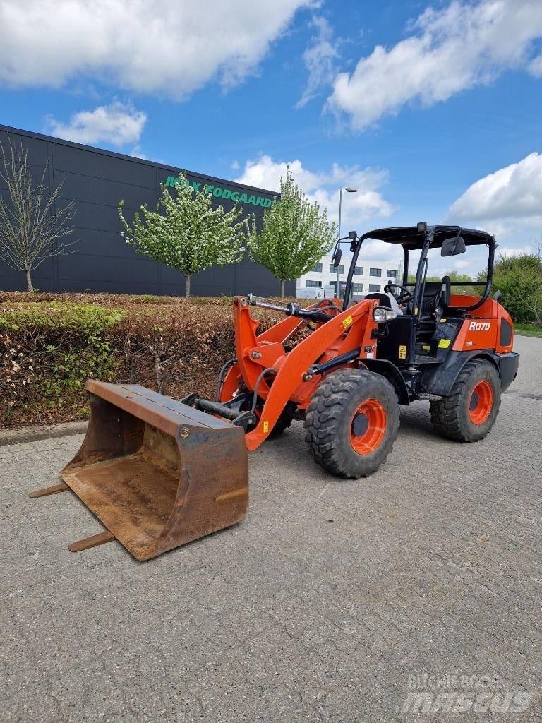 Kubota R 070 Kolové nakladače