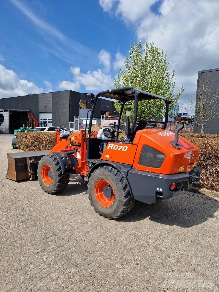 Kubota R 070 Kolové nakladače