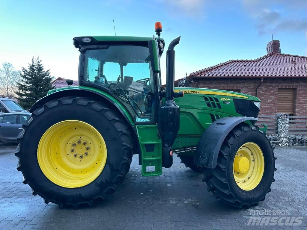 John Deere 6145 R Traktory