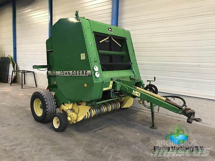 John Deere 570 Sklízecí řezačka