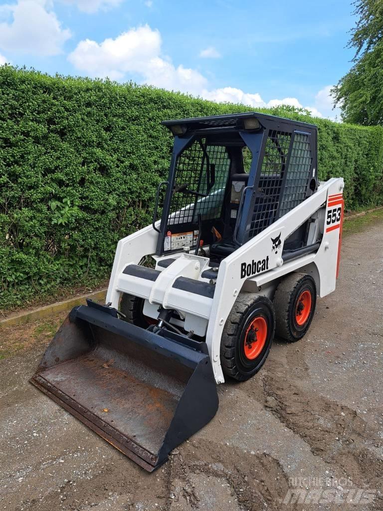 Bobcat 553 Smykem řízené nakladače