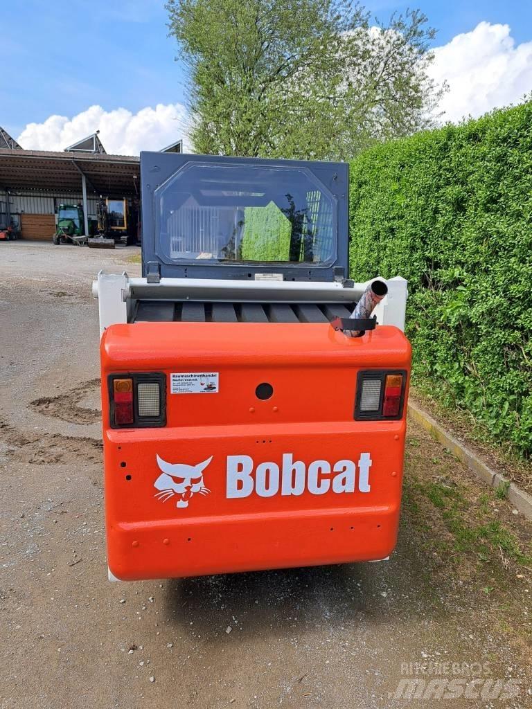 Bobcat 553 Smykem řízené nakladače