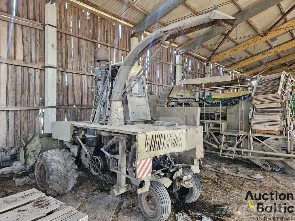 Fortschritt E281C Sklízecí řezačka