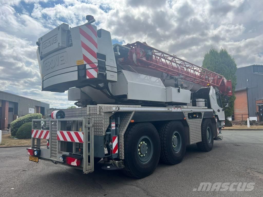 Grove GMK 3060 L Univerzální terénní jeřáby